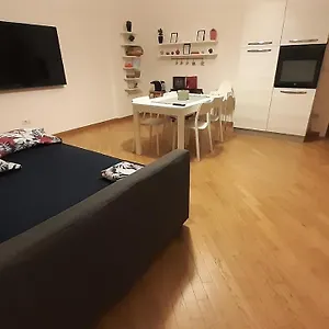 Apartament Interno5, Bari