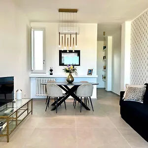 Apartament Via Dante Luxury, Bari
